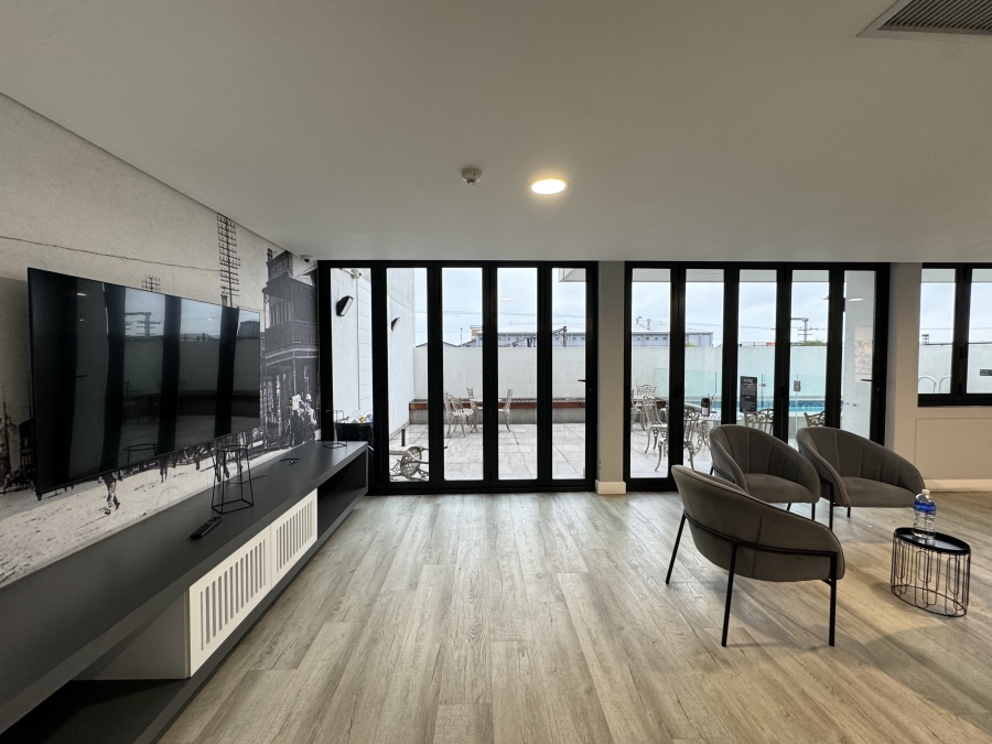 2 Bedroom Property for Sale in Woodstock Western Cape